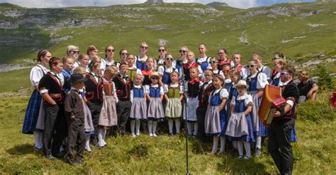 yodol|Swiss yodelling: The origin, meaning and purpose of the yodel